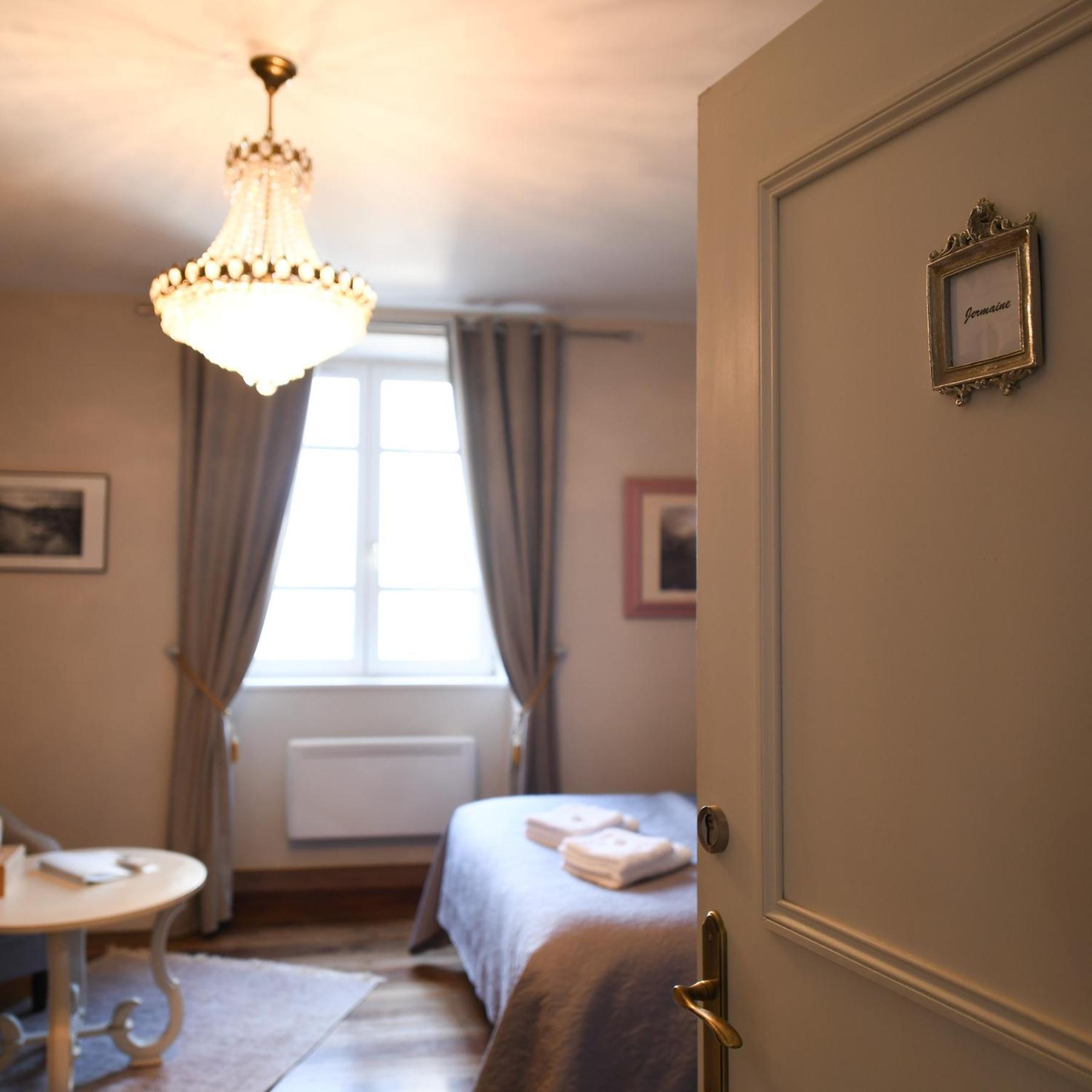 Pat A Touille Bed and Breakfast Treignac Buitenkant foto